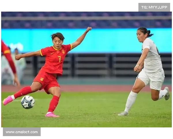 中国女足热身赛 3-0 青岛西海岸女足 王霜领衔锋线建功 新战术初见成效 中国女足热身赛 3-0 青岛西海岸女足 王霜领衔锋线建功 新战术初见成效