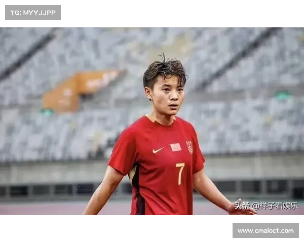 中国女足热身赛 3-0 青岛西海岸女足 王霜领衔锋线建功 新战术初见成效 中国女足热身赛 3-0 青岛西海岸女足 王霜领衔锋线建功 新战术初见成效